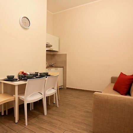 Apartcity Naples B&B Buitenkant foto