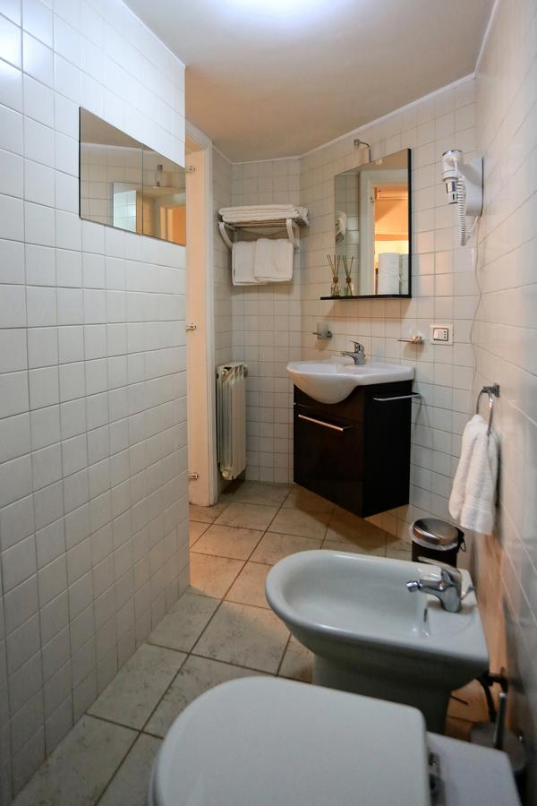 Apartcity Naples B&B Buitenkant foto