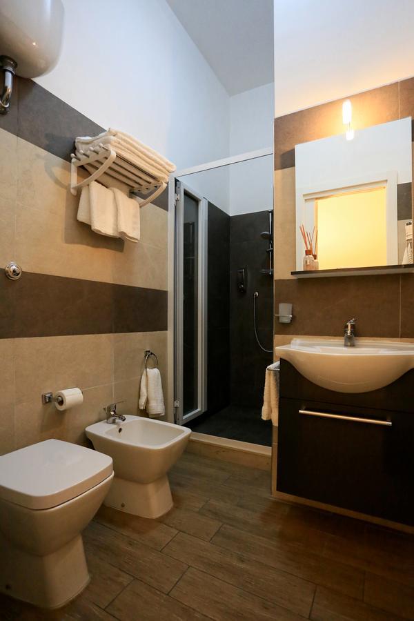 Apartcity Naples B&B Buitenkant foto